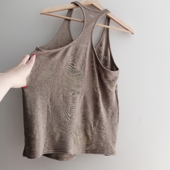 Alo Yoga Pure Distressed Tank Tan Medium - Picture 9 of 15